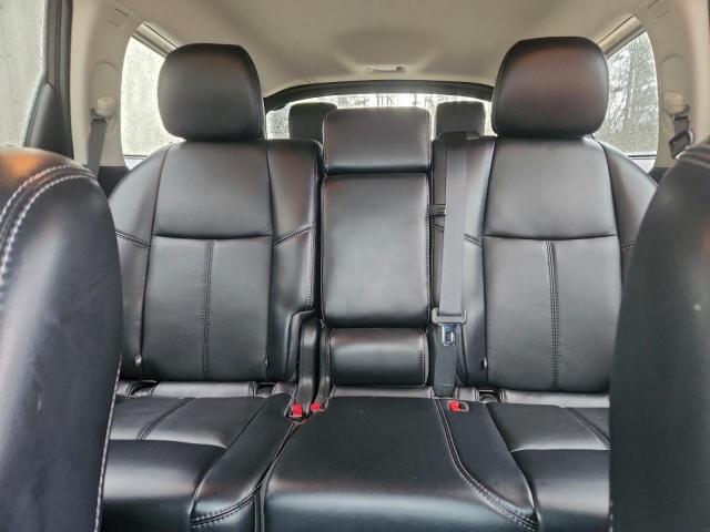 Nissan Pathfinder S Image 7