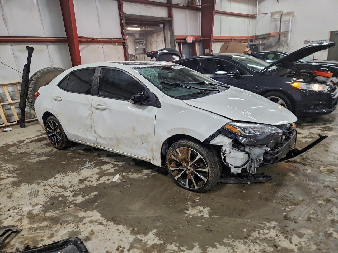 Toyota Corolla L Image 11