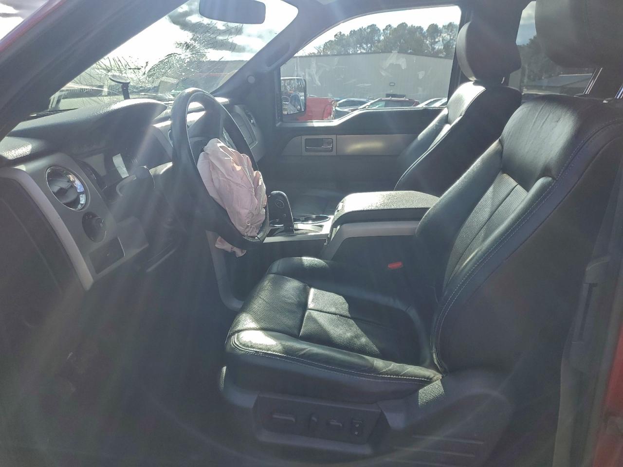 Ford F-150 Super Cab Image 4