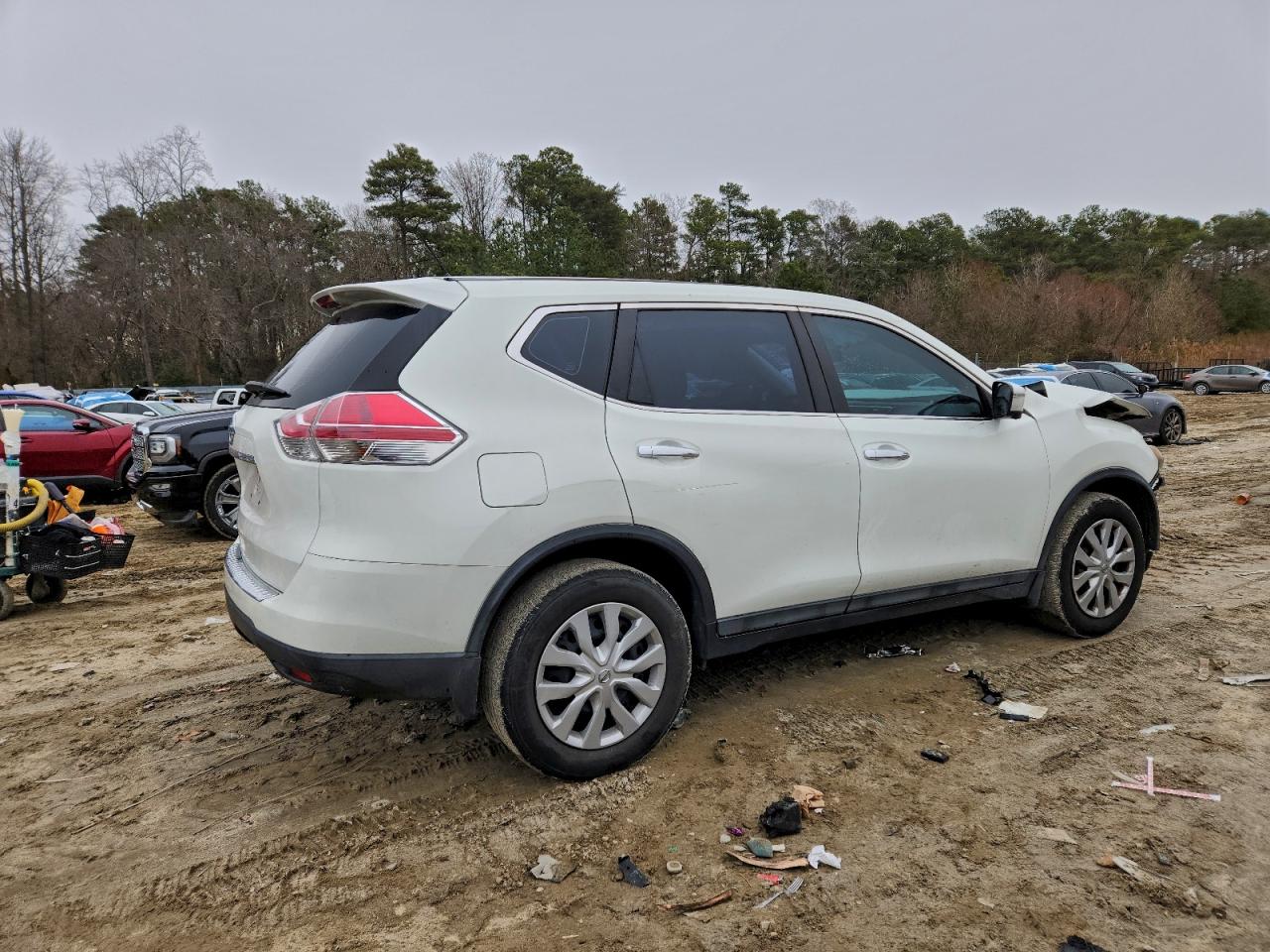 Nissan Rogue S Image 6