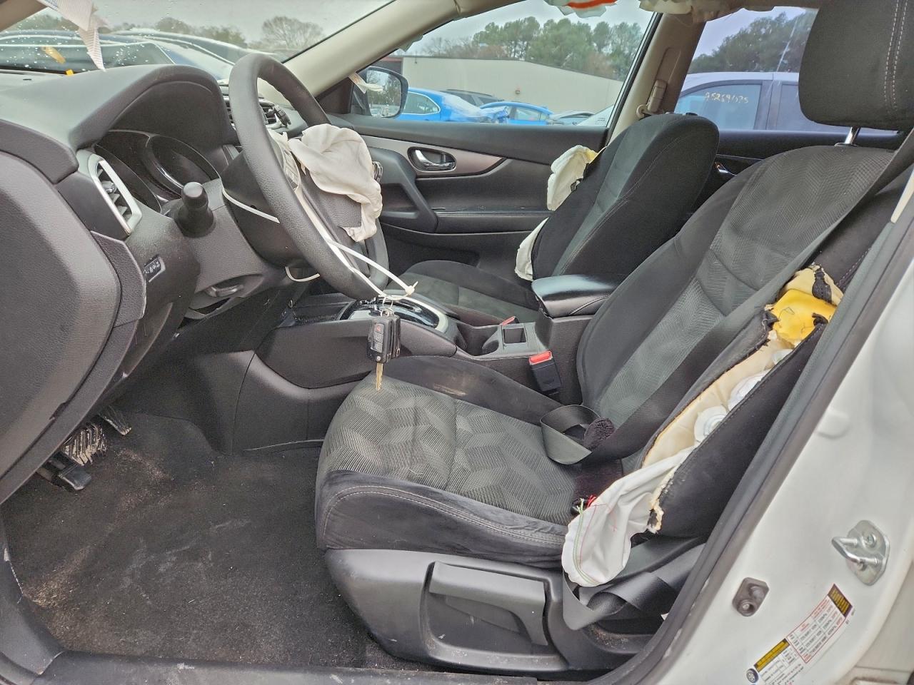 Nissan Rogue S Image 9