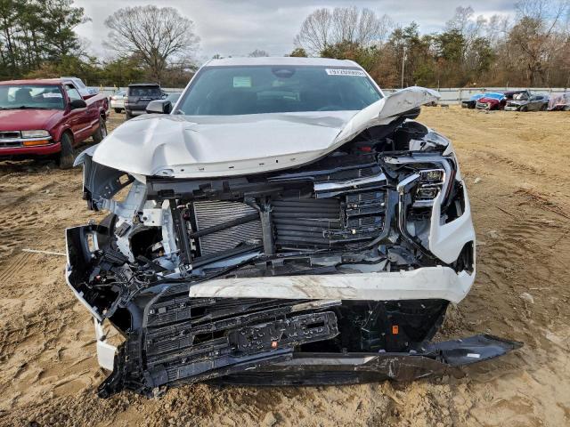 GMC Terrain El Elevation Image 4