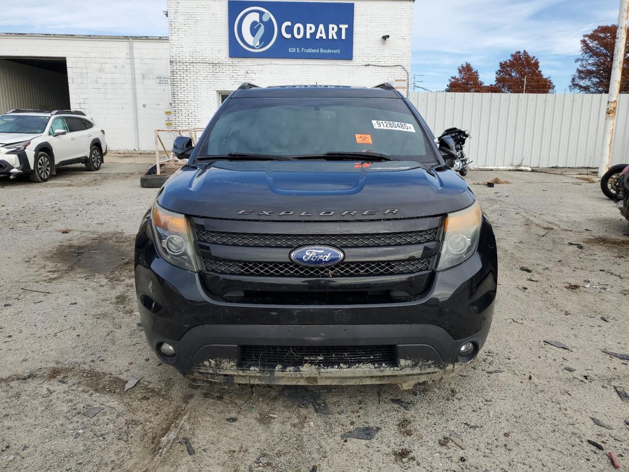 Ford Explorer Sport Image 6