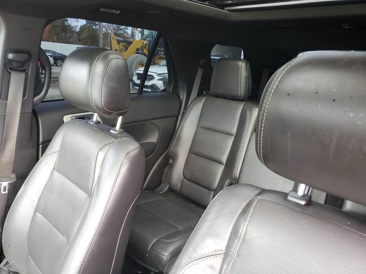 Ford Explorer Sport Image 10