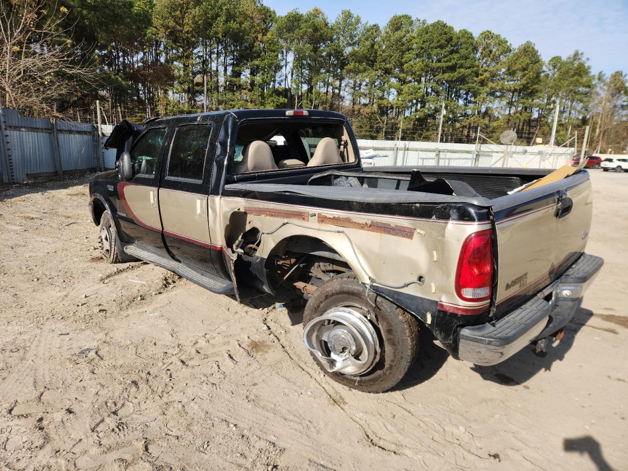 Ford F-350 Super Duty Image 9