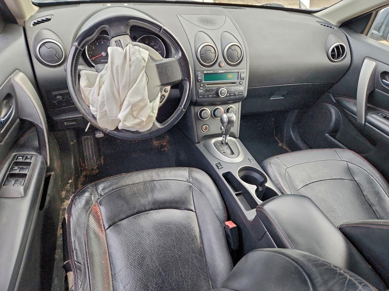 Nissan Rogue S Image 5