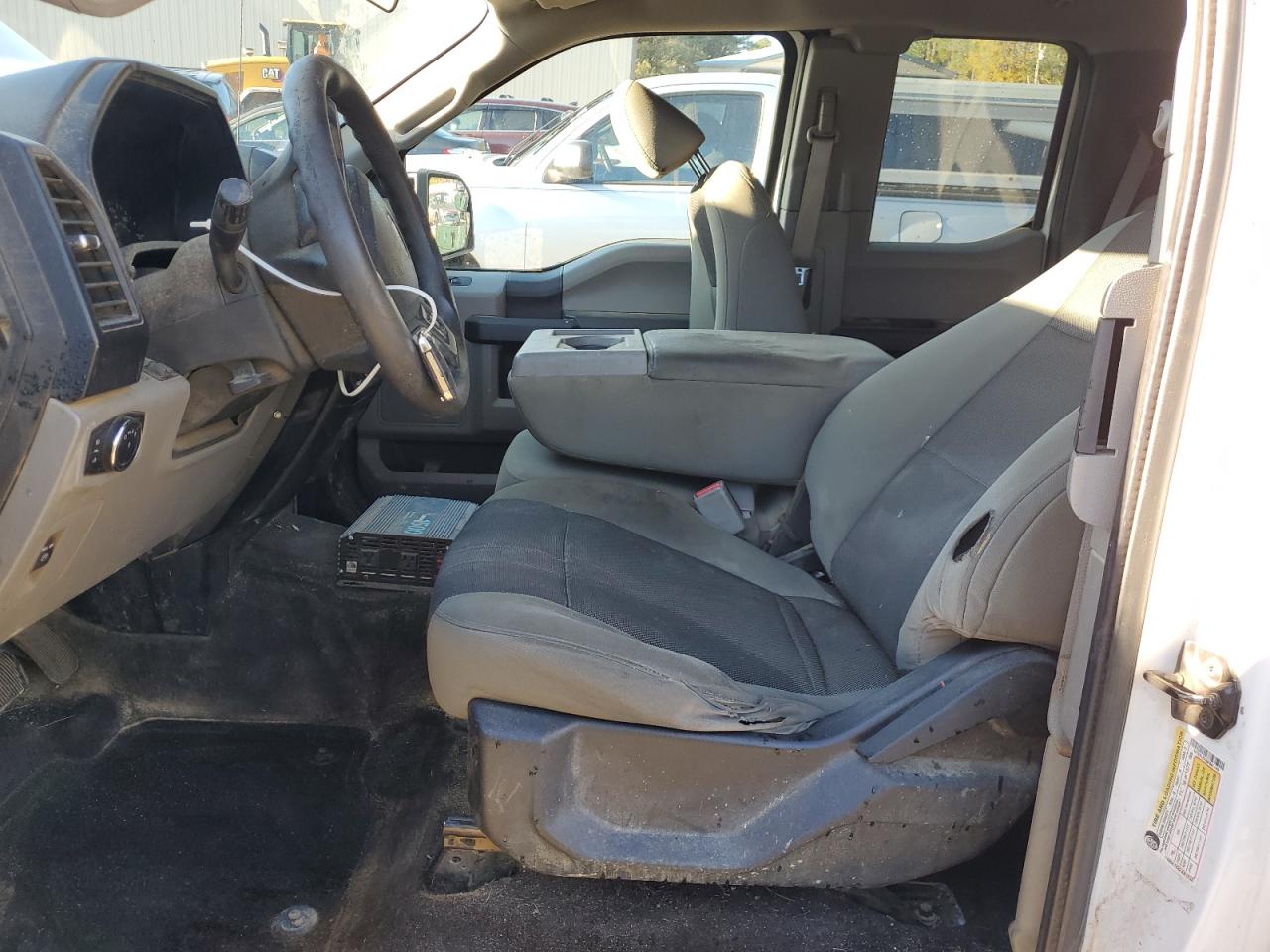 Ford F-150 Super Cab Image 10