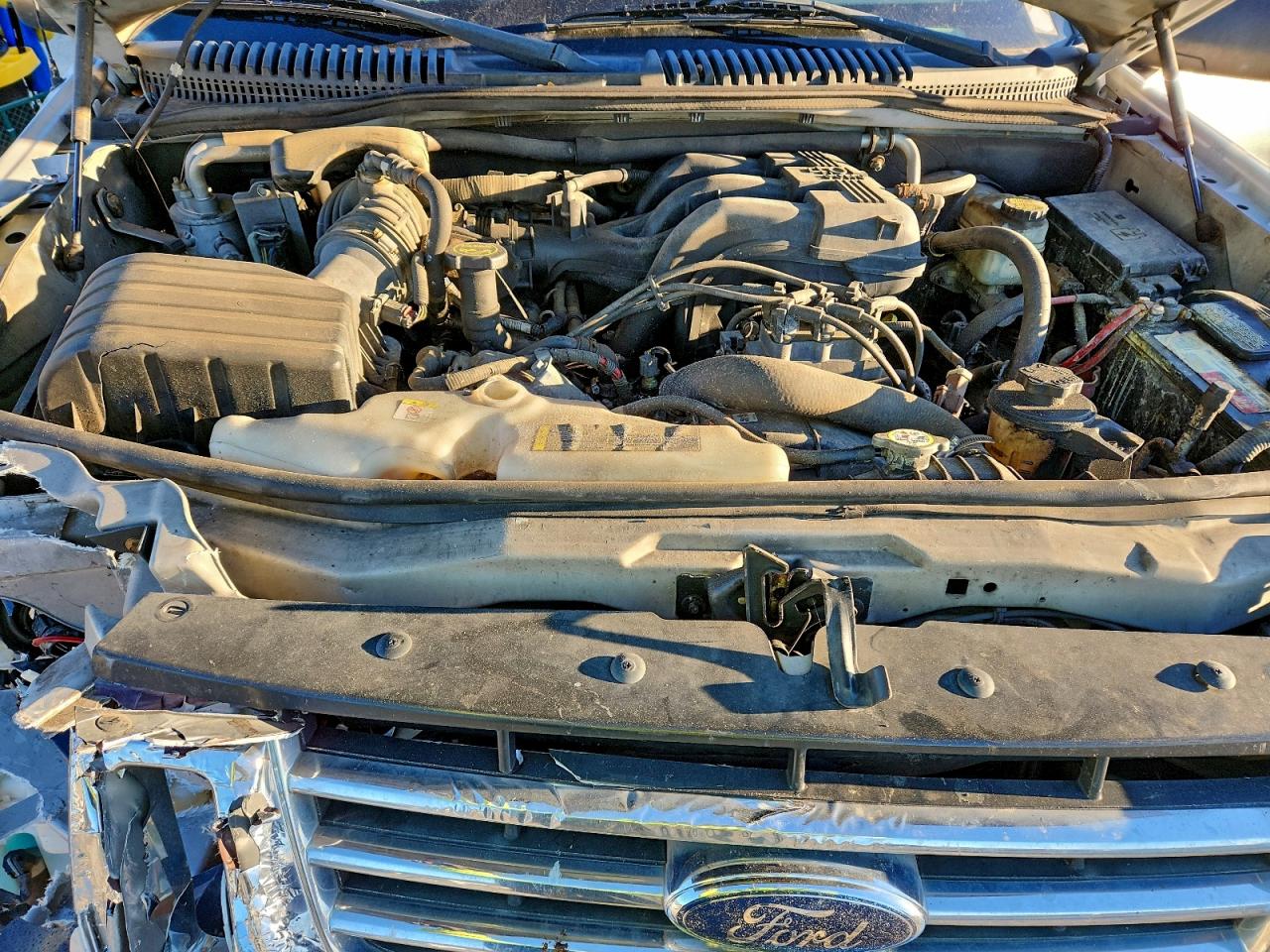 Ford Explorer Xlt Image 11