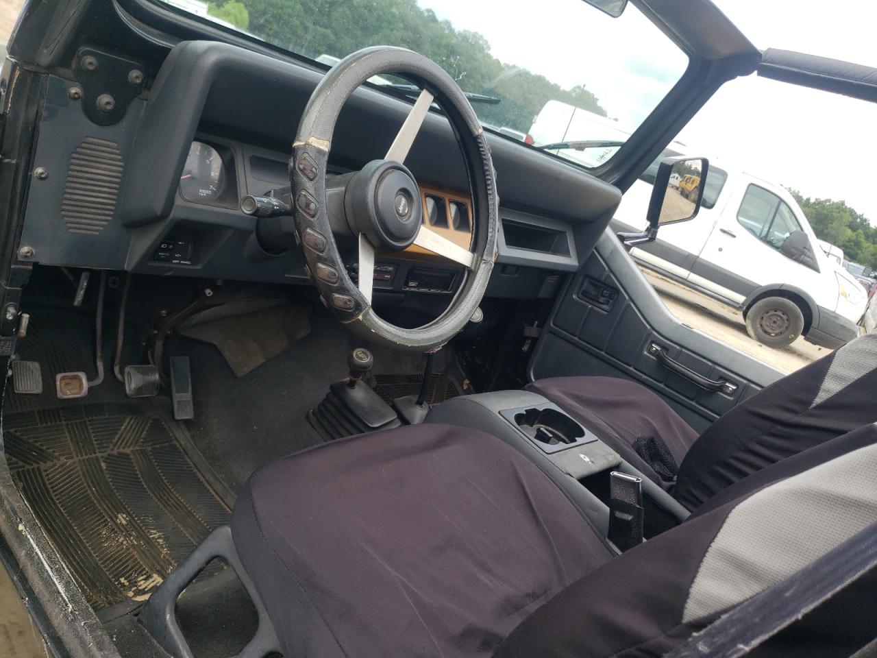 Jeep Wrangler S Image 8