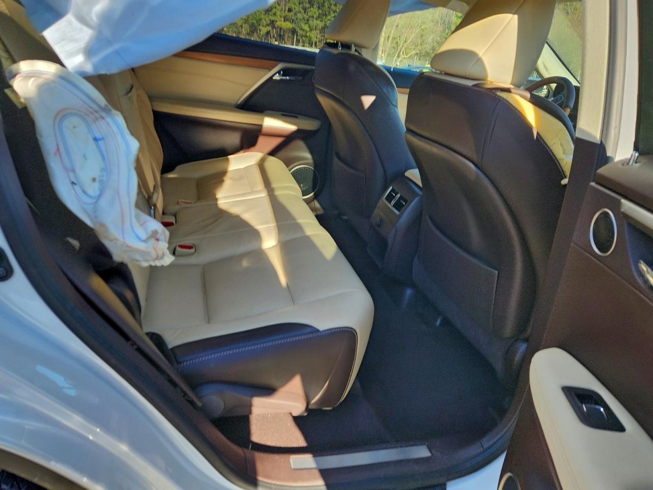 Lexus RX 350 Base Image 9