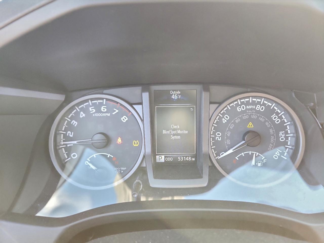 Toyota Tacoma Double Cab Image 12