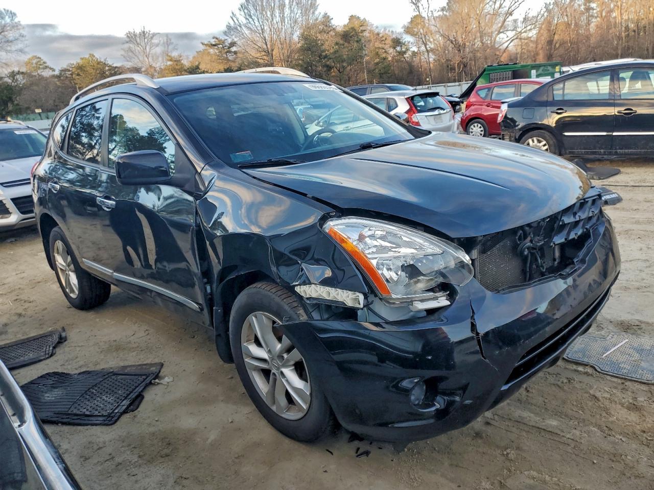 Nissan Rogue S Image 5