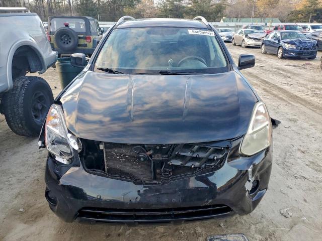 Nissan Rogue S Image 2