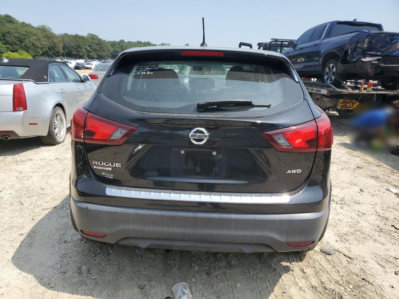 Nissan Rogue S Image 4