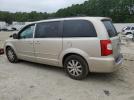 Chrysler Minivan Touring Image 9