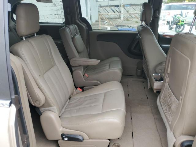 Chrysler Minivan Touring Image 11