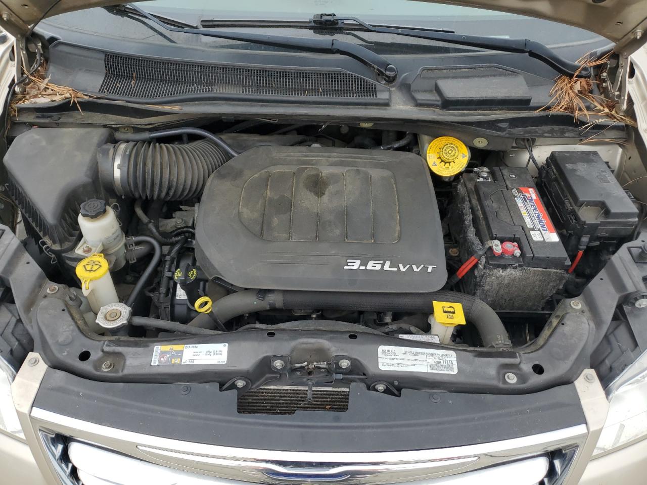 Chrysler Minivan Touring Image 13