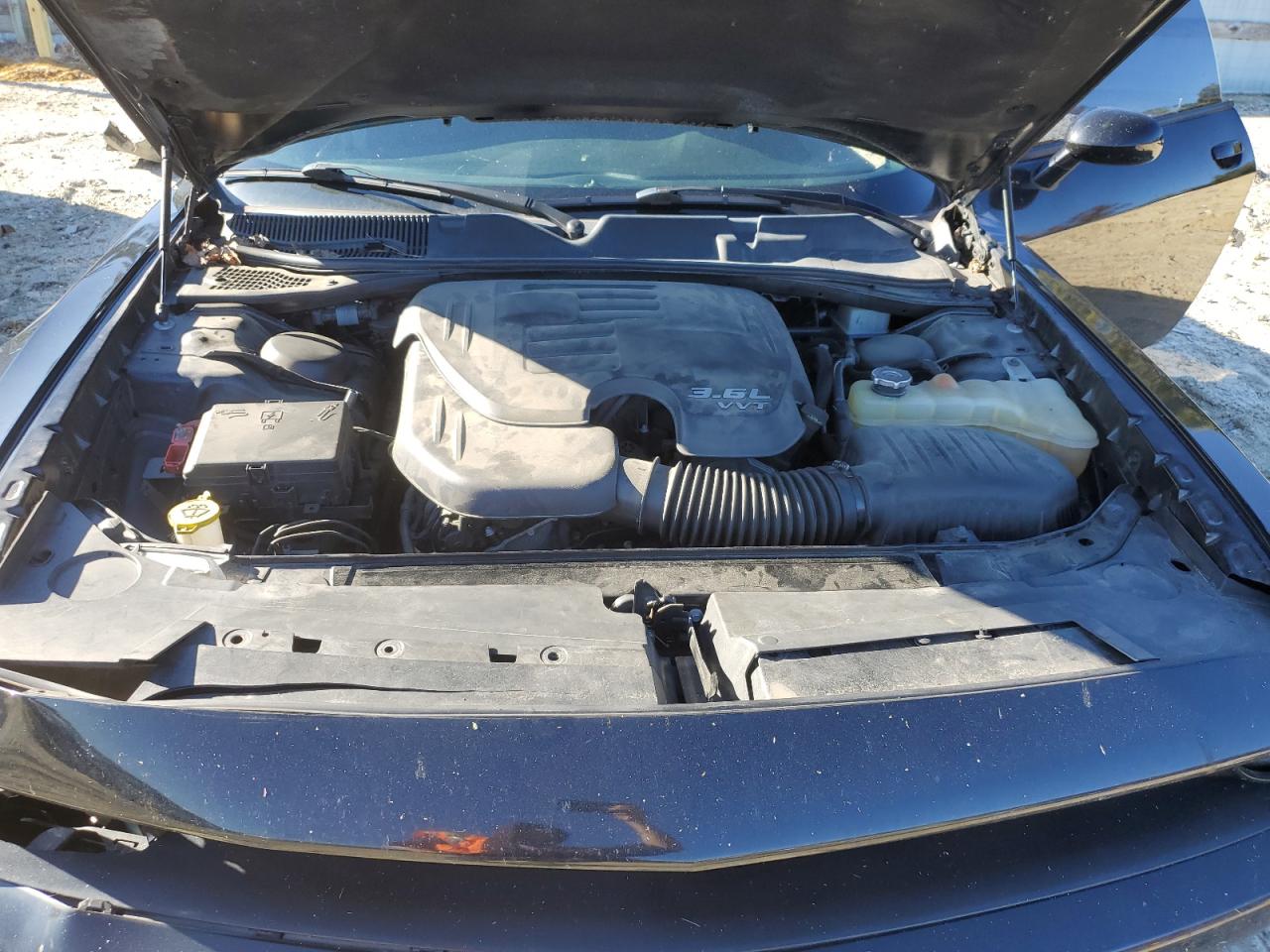 Dodge Challenger Sxt Image 6