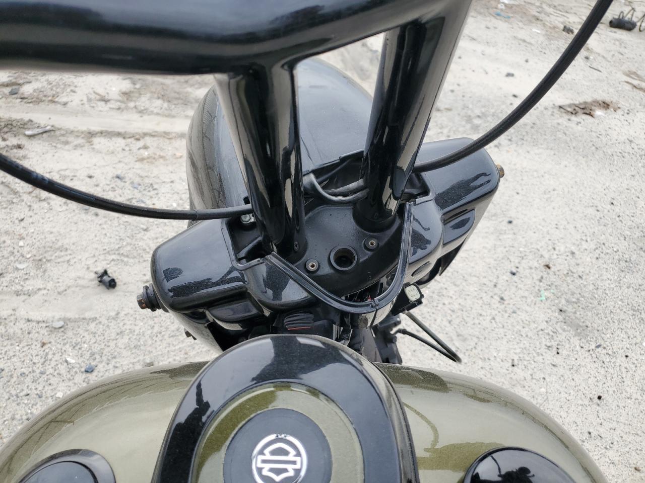 Harley-Davidson Fl Image 10