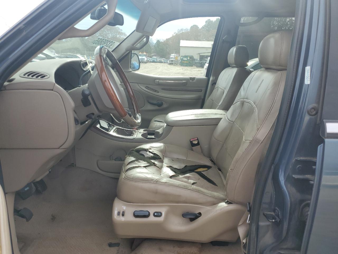 Lincoln Navigator Image 4