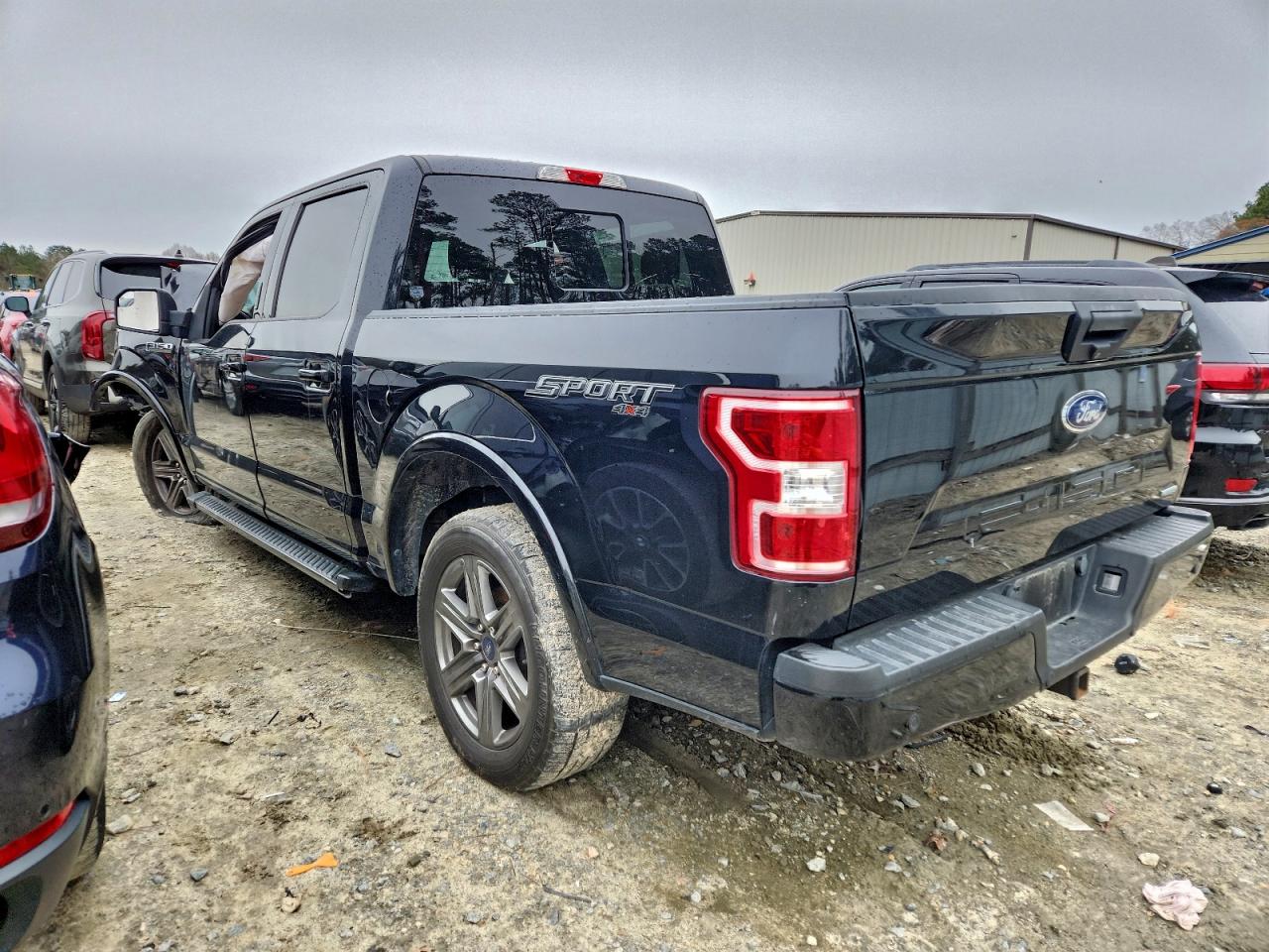 Ford F-150 Supercrew Image 3