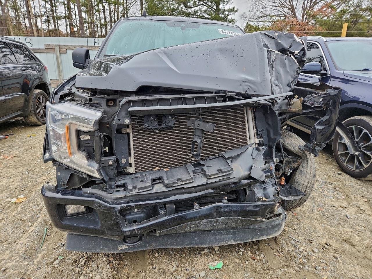 Ford F-150 Supercrew Image 5