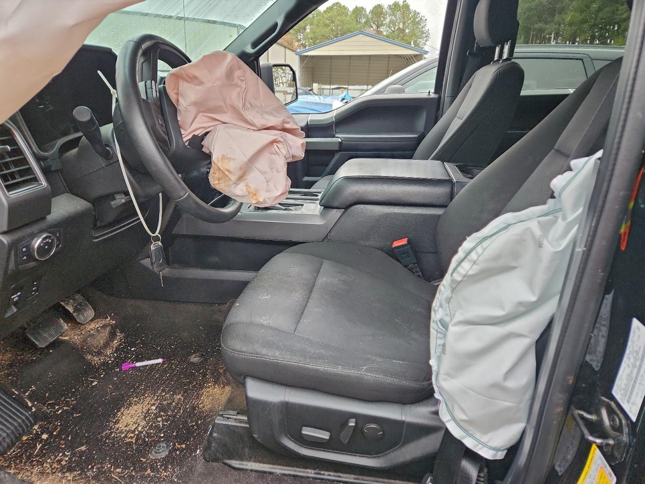 Ford F-150 Supercrew Image 4