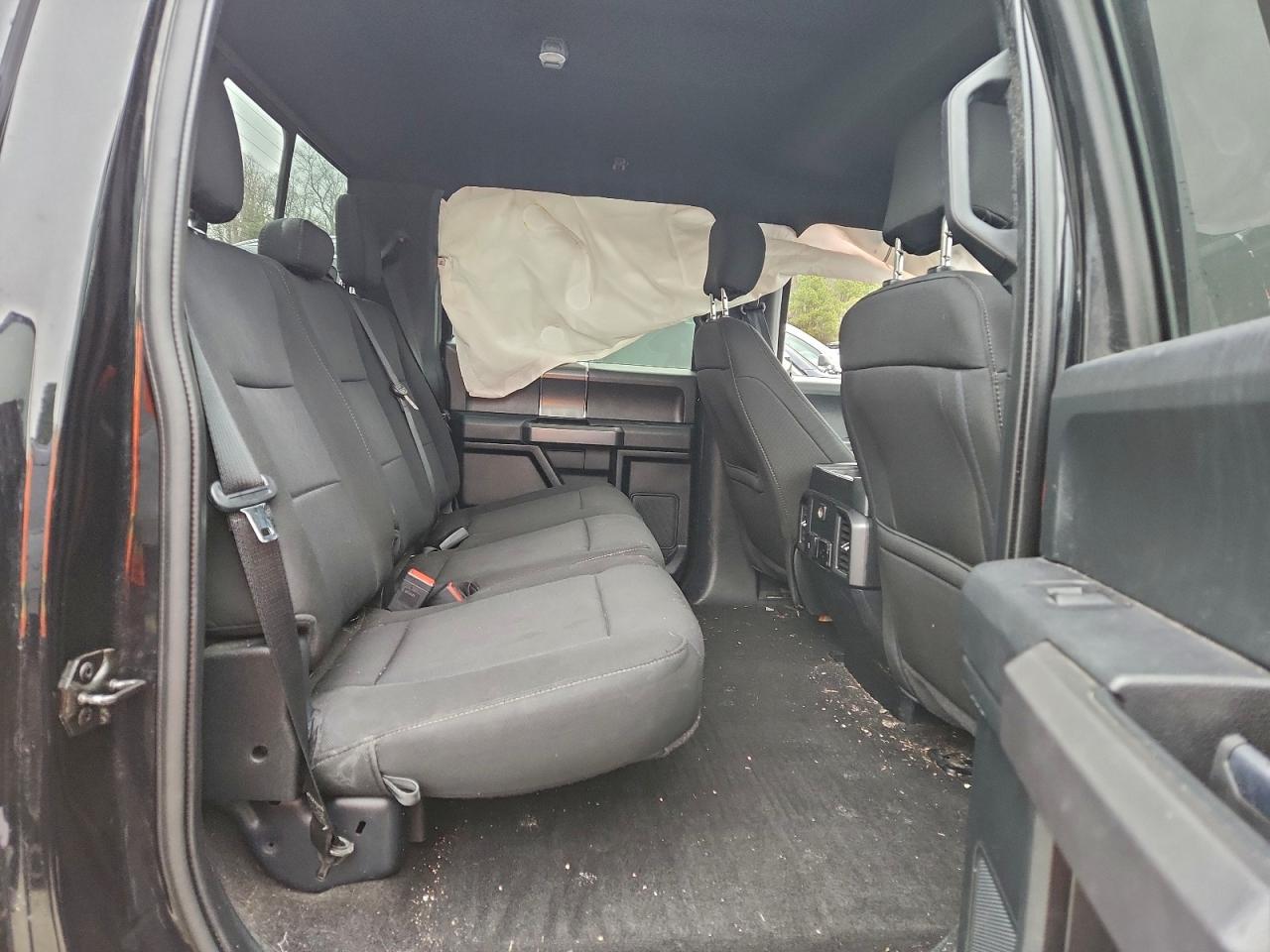 Ford F-150 Supercrew Image 7