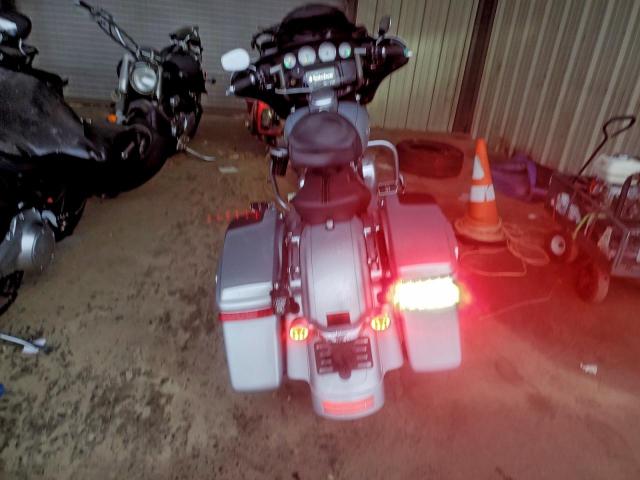 Harley-Davidson Fl Street Glide Special Image 4