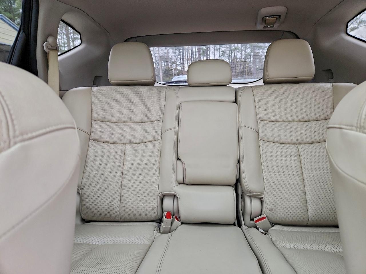 Nissan Murano S Image 12