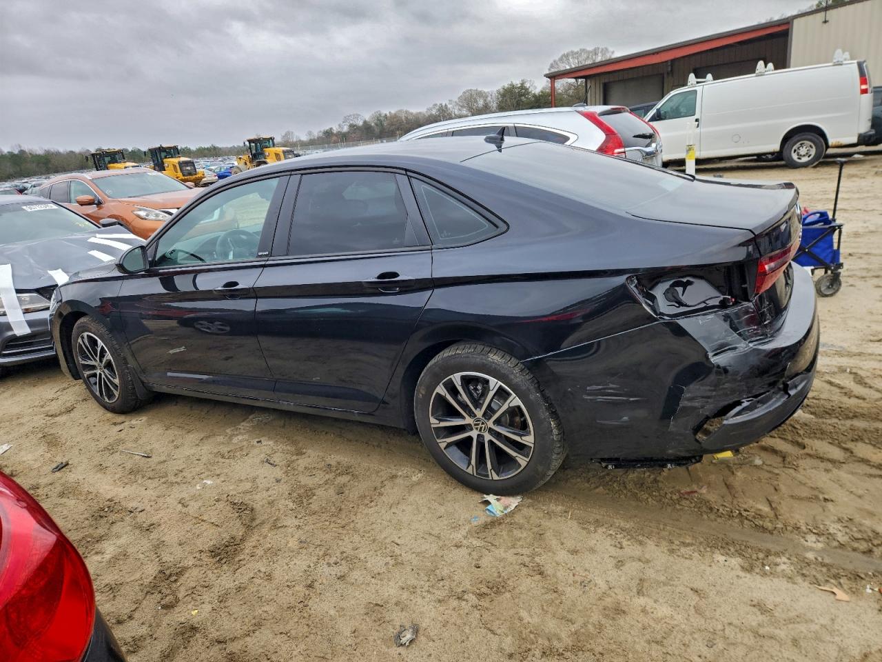 Volkswagen Jetta Sport Image 2