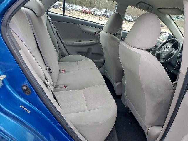 Toyota Corolla Base Image 2