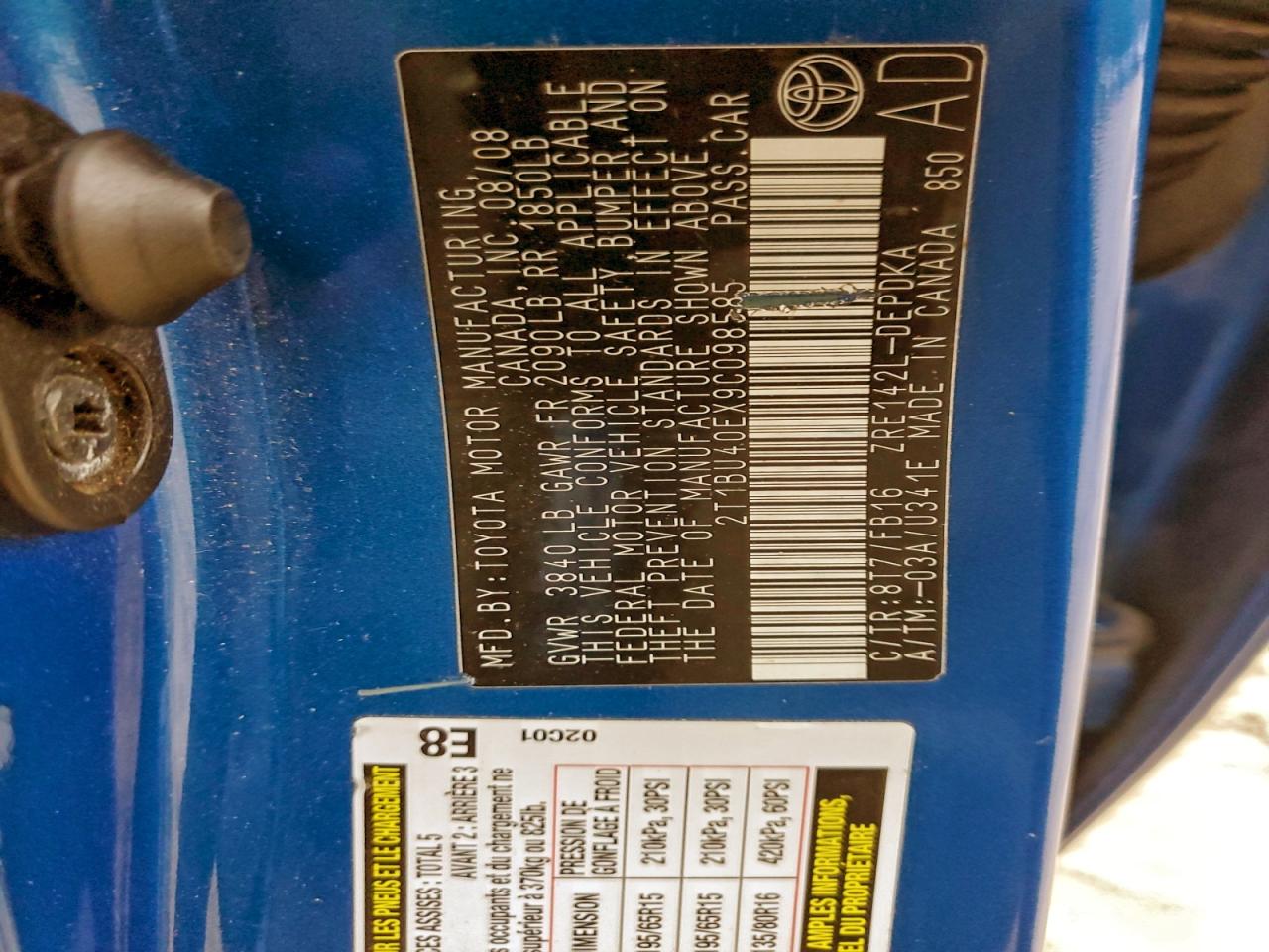 Toyota Corolla Base Image 9