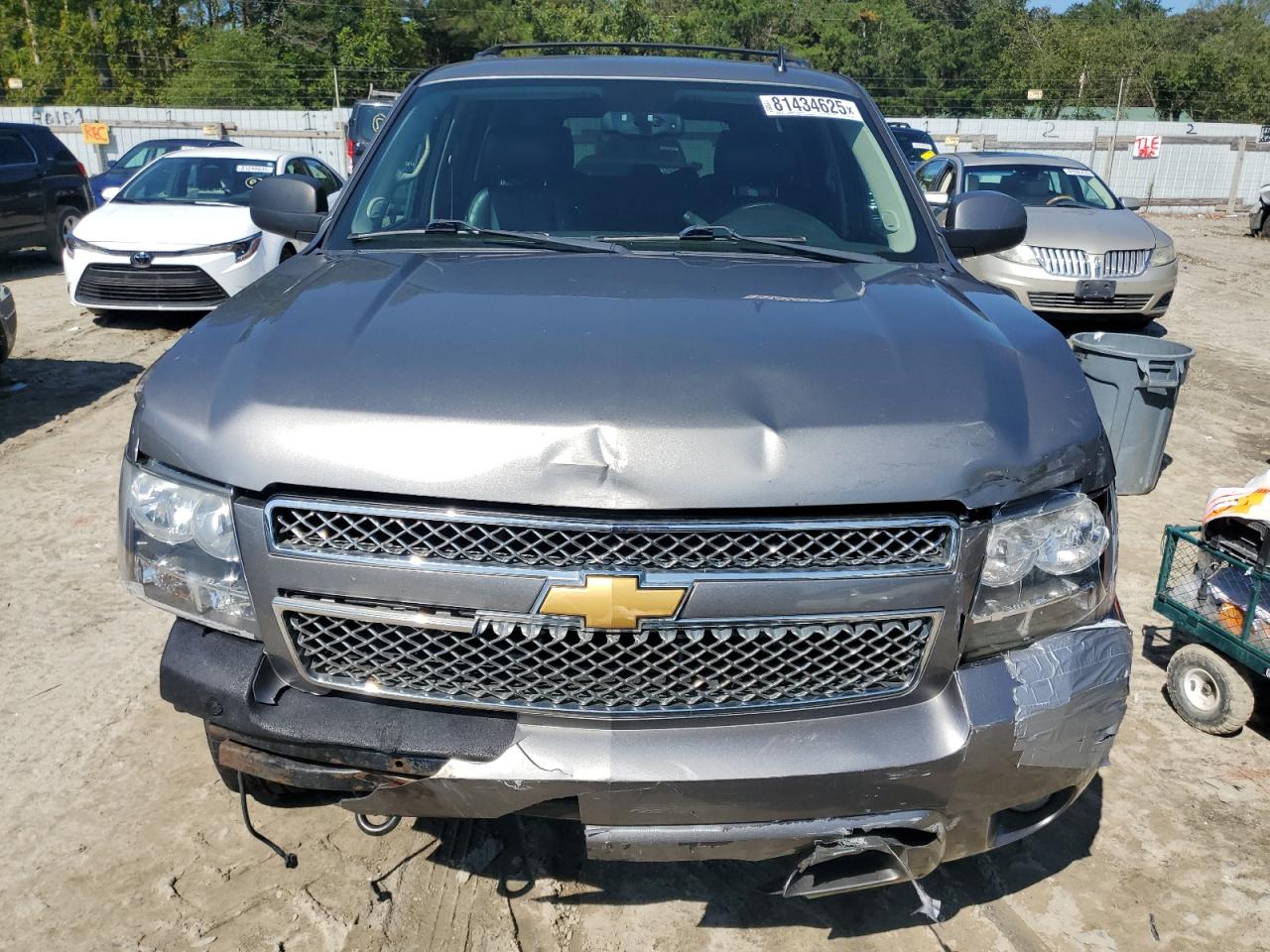 Chevrolet Suburban K1500 Lt Image 7