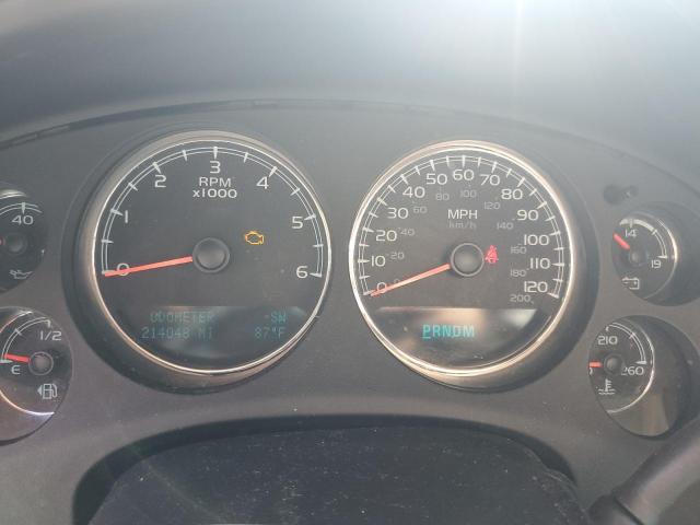 Chevrolet Suburban K1500 Lt Image 8