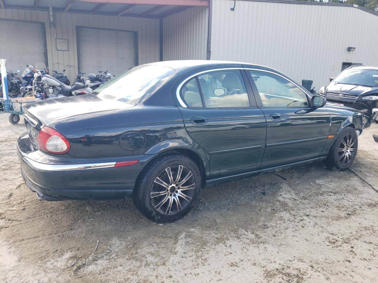 Jaguar X-Type 3.0 Image 5
