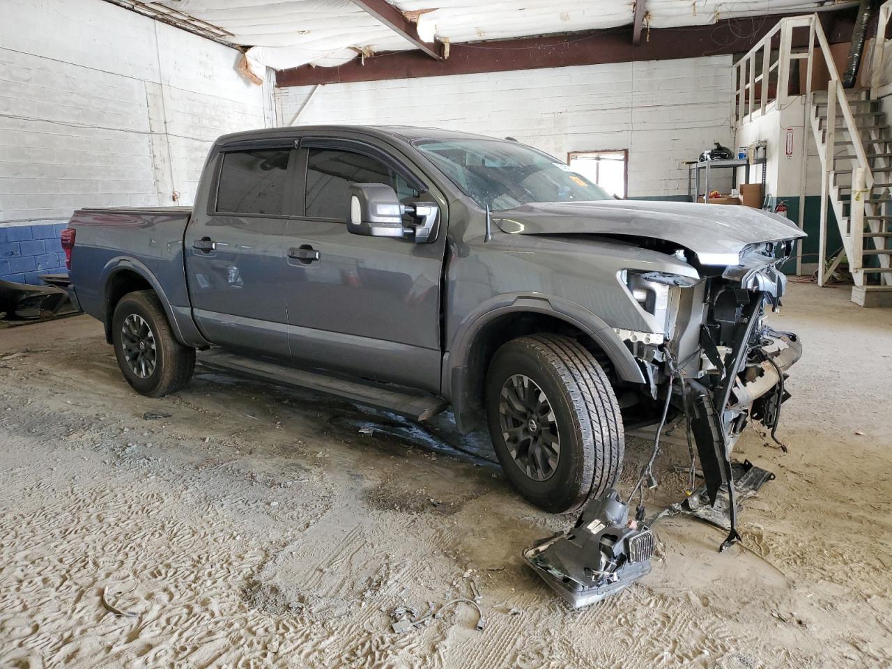 Nissan Titan Sv Image 4