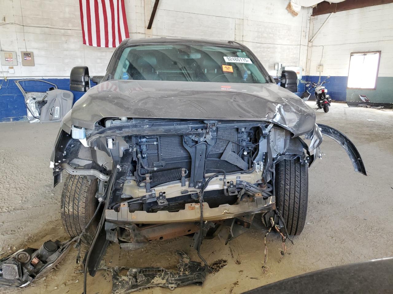 Nissan Titan Sv Image 2