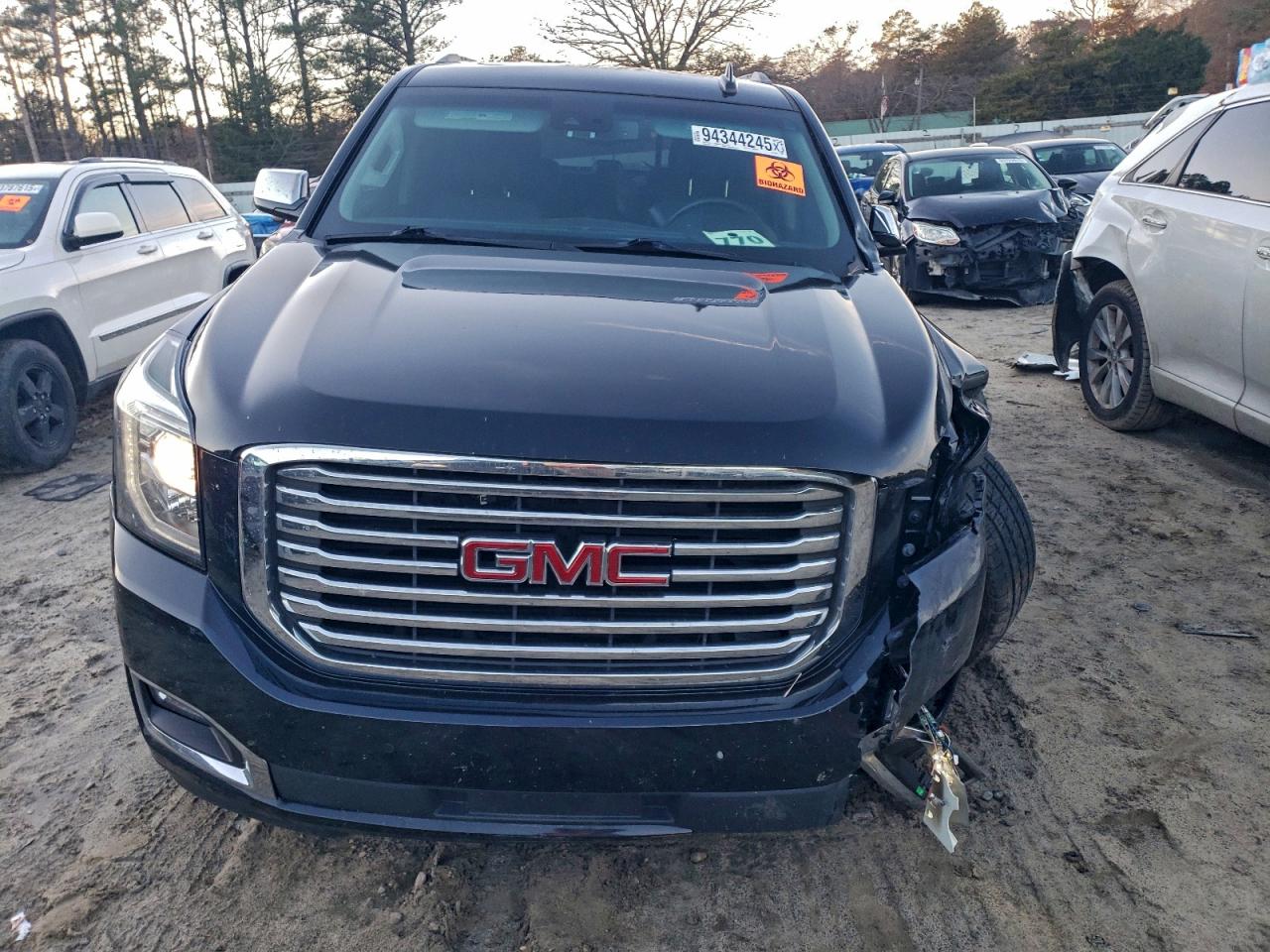 GMC Yukon Slt Image 12