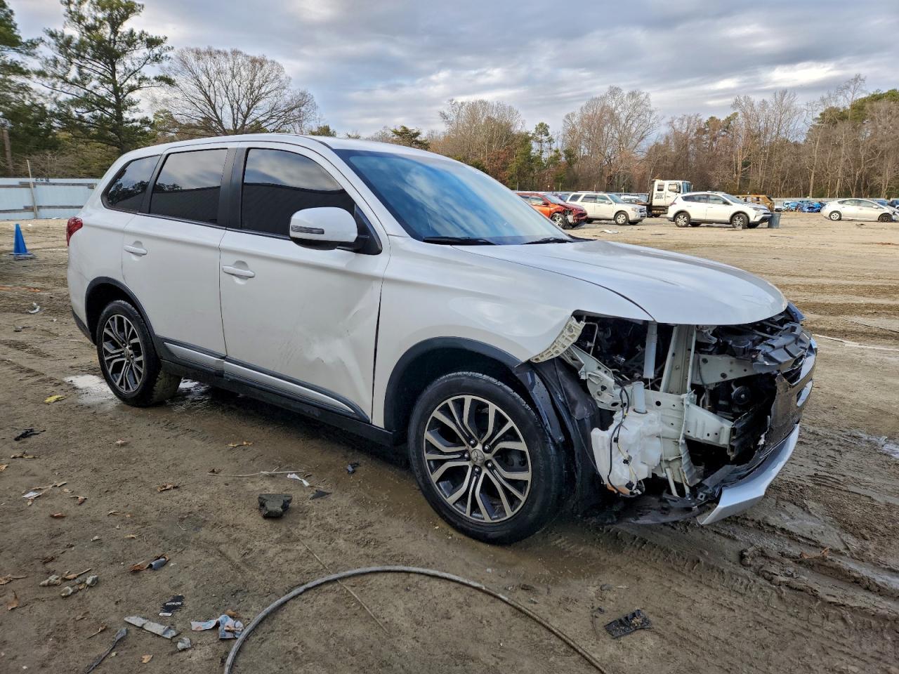 Mitsubishi Outlander Se Image 4