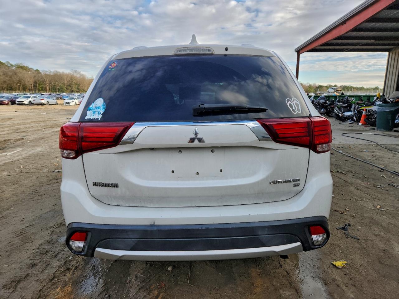 Mitsubishi Outlander Se Image 5