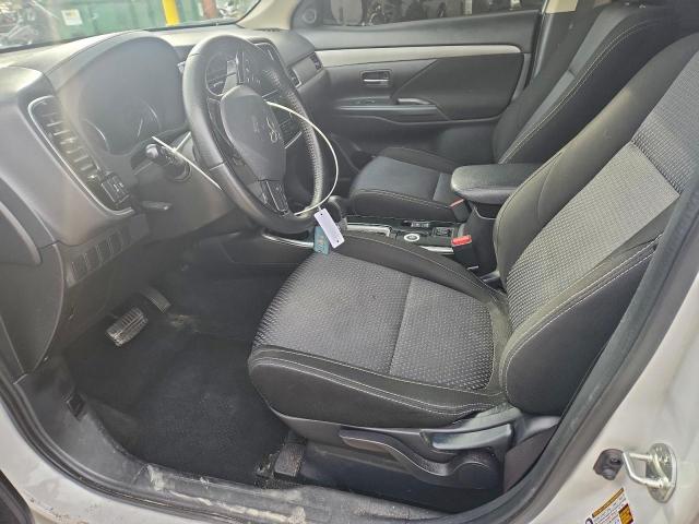Mitsubishi Outlander Se Image 6