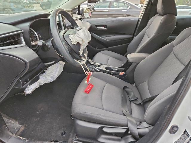 Toyota Corolla Le Image 12