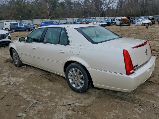 Cadillac DTS Premium Collection Image 9