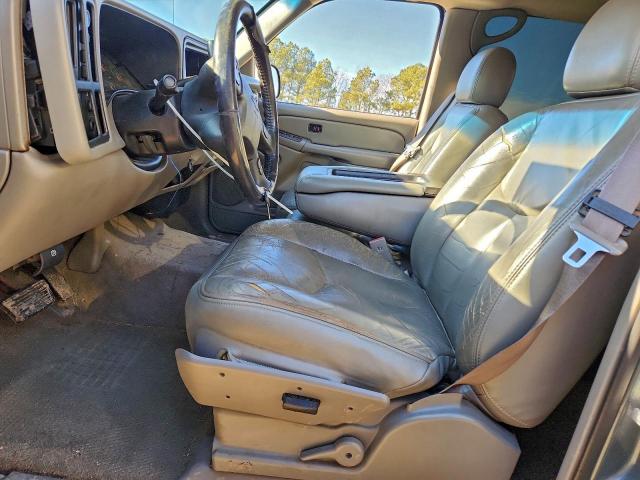 Chevrolet Silverado K1500 Image 8