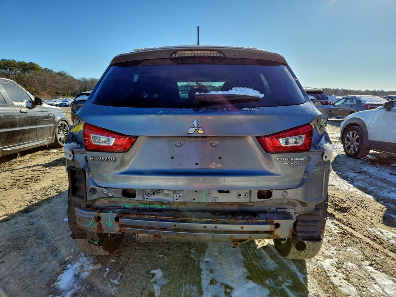 Mitsubishi Outlander Es Image 3