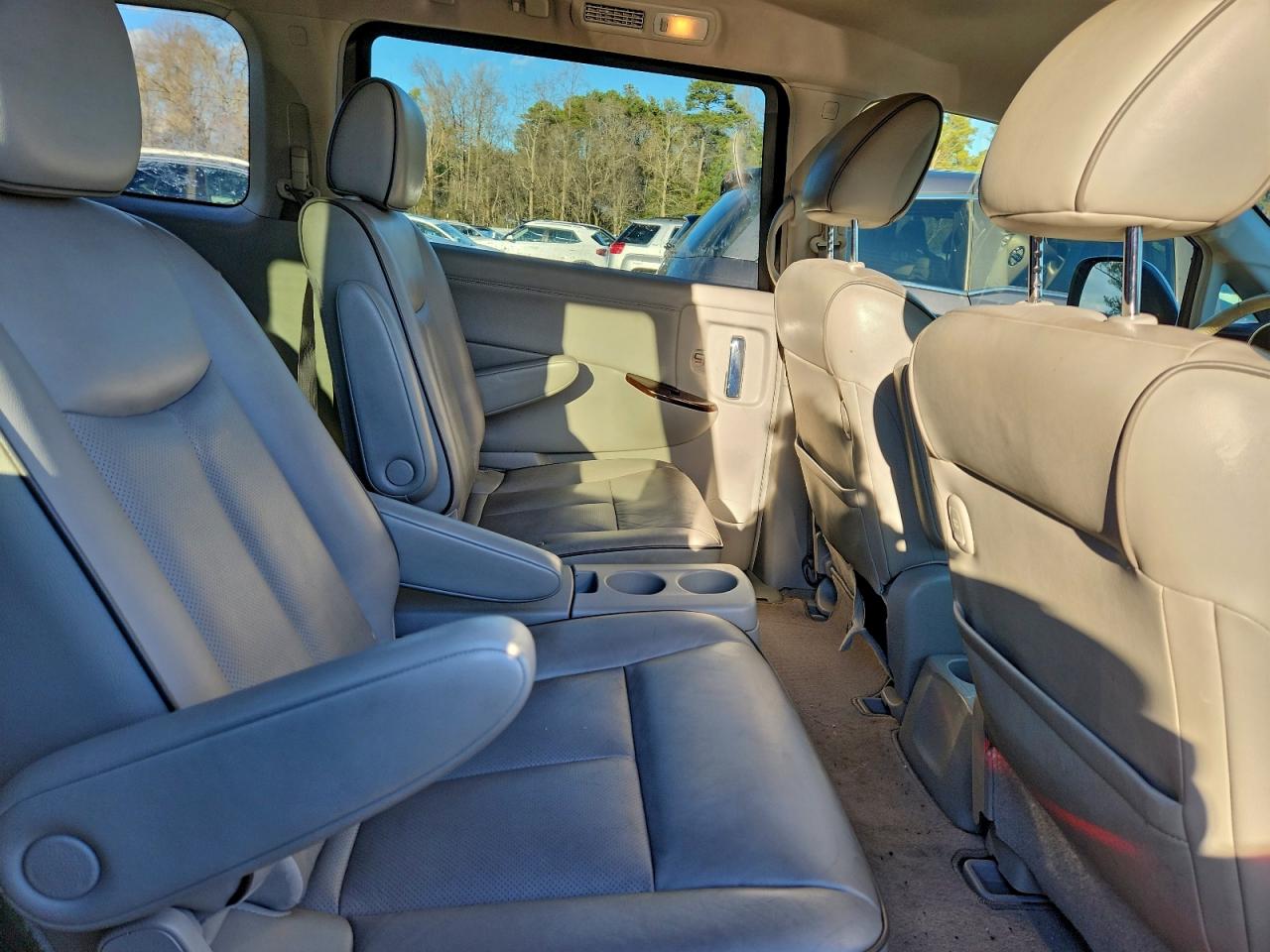 Nissan Quest S Image 7