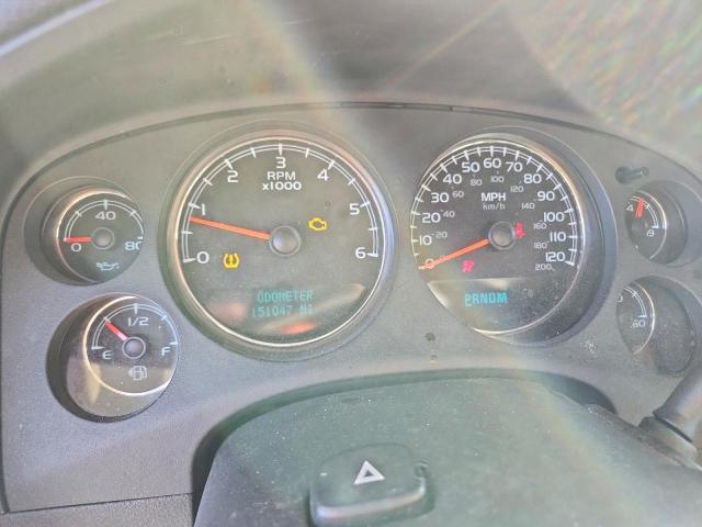 GMC Yukon Denali Image 4