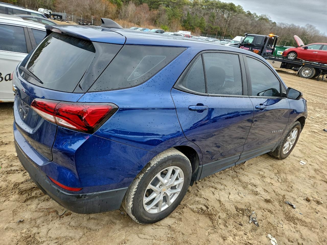 Chevrolet Equinox Ls Image 3