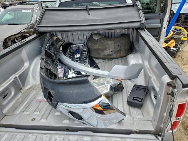 Ford F-150 Supercrew Image 10